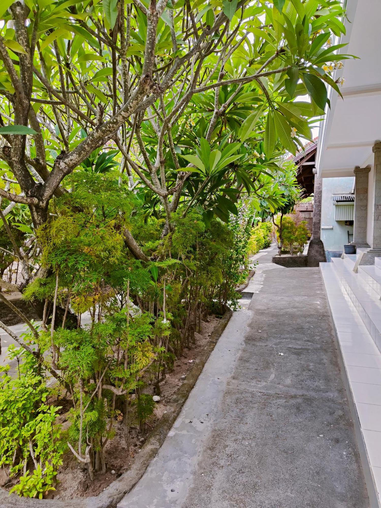 Berlian Inn Kuta Beach Εξωτερικό φωτογραφία