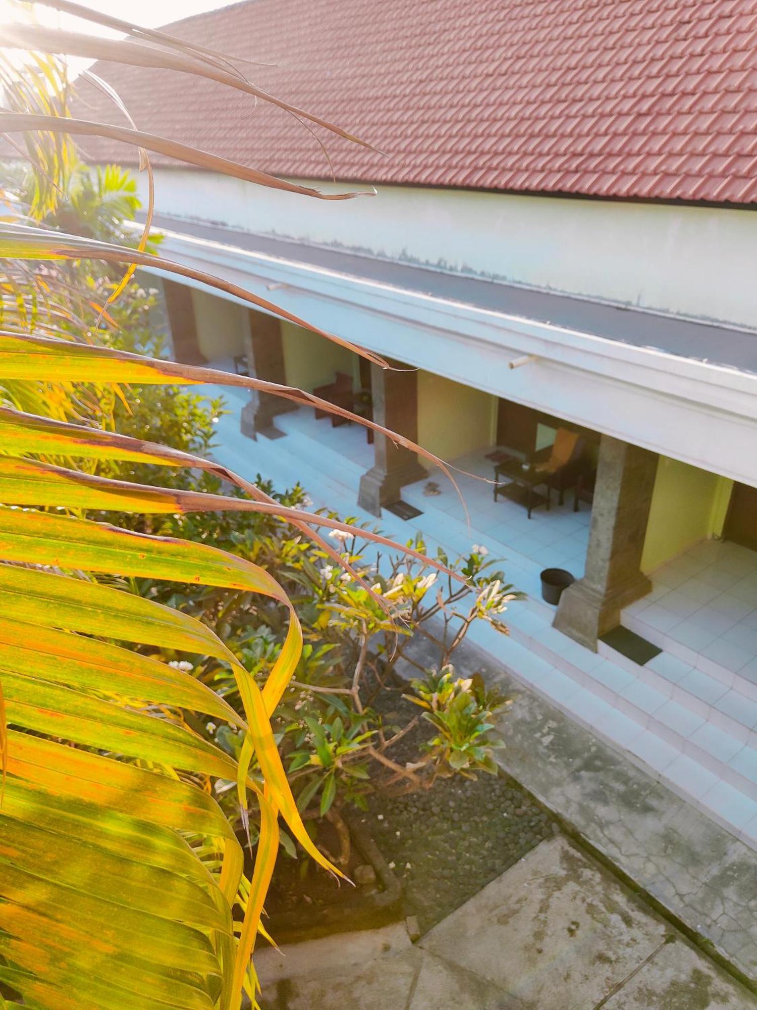 Berlian Inn Kuta Beach Εξωτερικό φωτογραφία