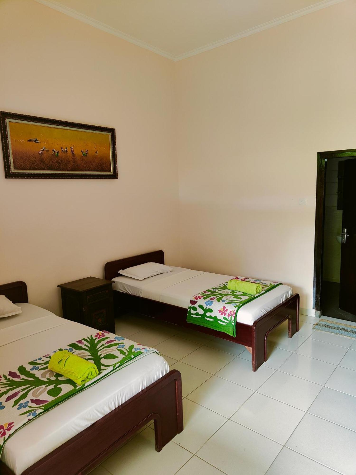 Berlian Inn Kuta Beach Εξωτερικό φωτογραφία