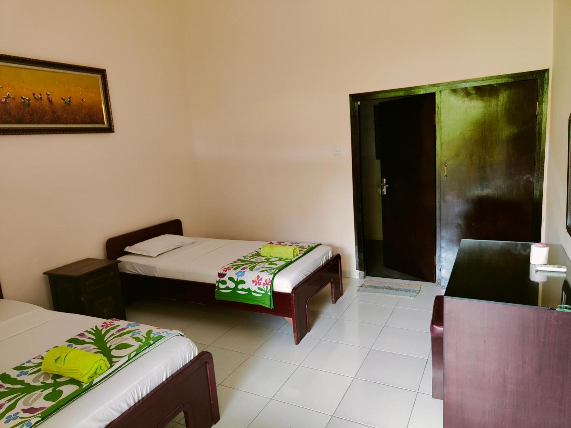 Berlian Inn Kuta Beach Εξωτερικό φωτογραφία