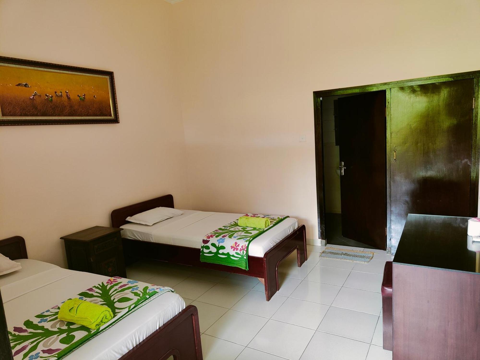 Berlian Inn Kuta Beach Εξωτερικό φωτογραφία