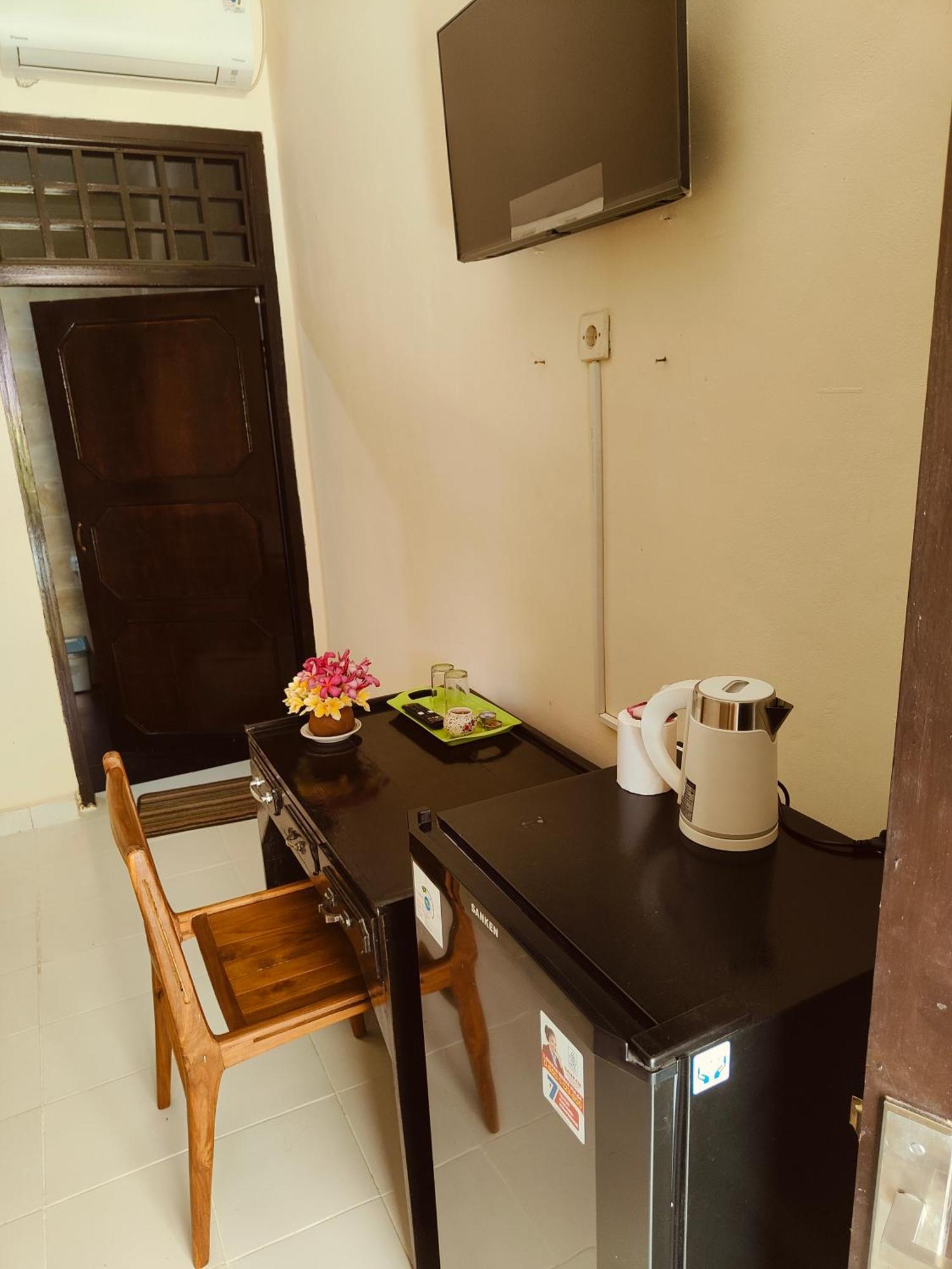 Berlian Inn Kuta Beach Εξωτερικό φωτογραφία