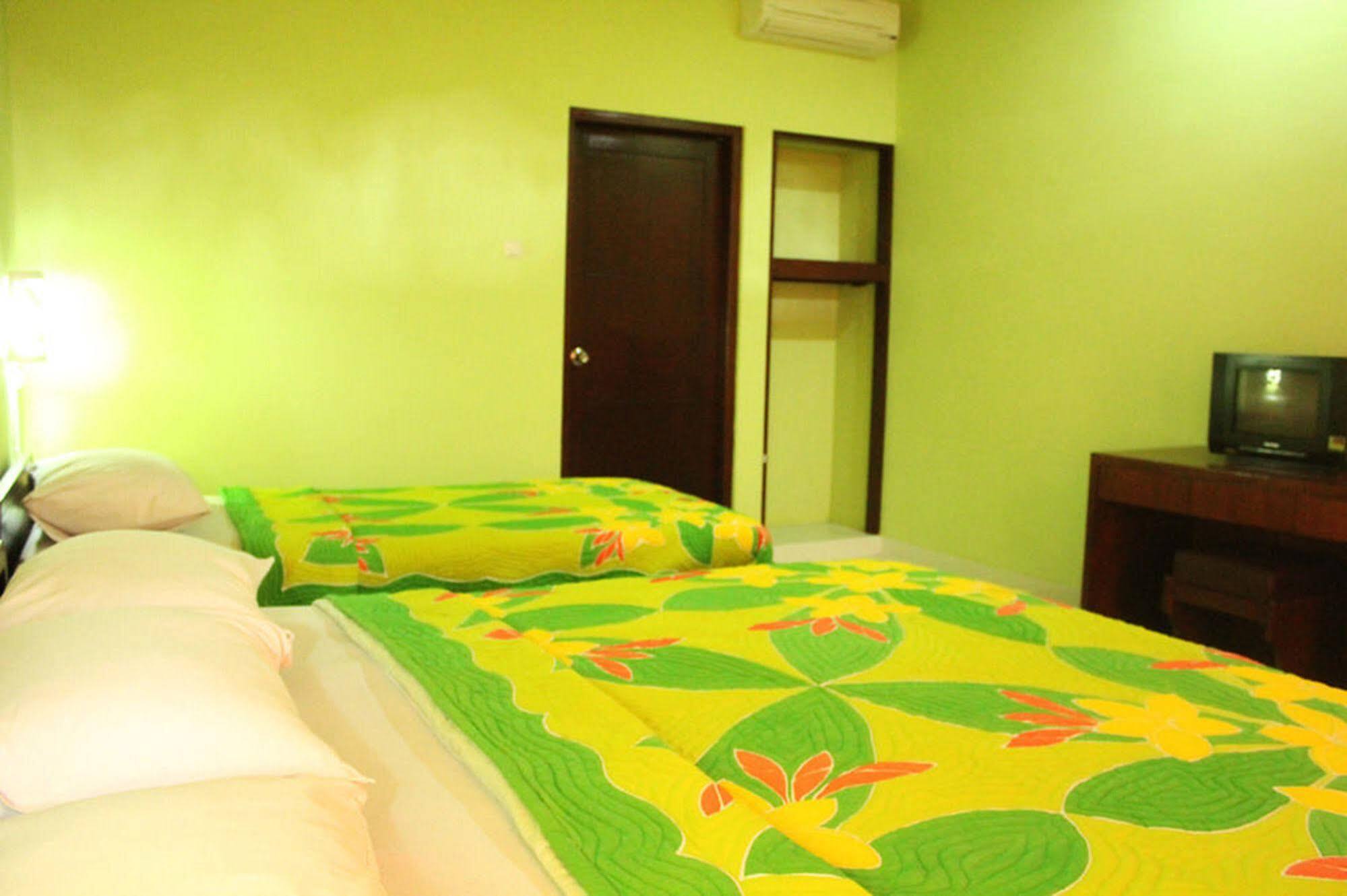Berlian Inn Kuta Beach Εξωτερικό φωτογραφία